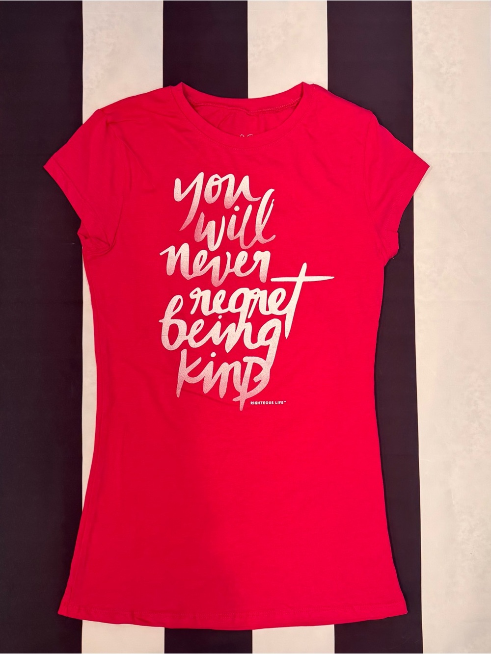 Splash Red Graphic Crewneck Tee with Silver Script
